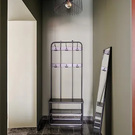 3-story Penthouse In Old