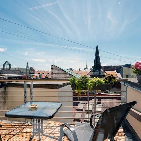 3-story Penthouse In Old Lejlighed *