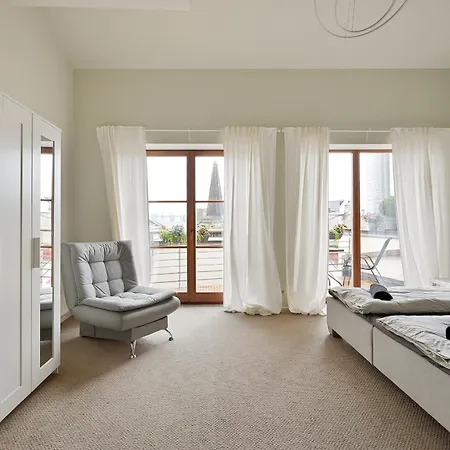 3-story Penthouse In Old *