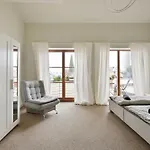 3-story Penthouse In Old *