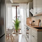 3-story Penthouse In Old Apartman