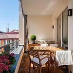3-story Penthouse In Old Apartman *