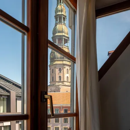 3-story Penthouse In Old *