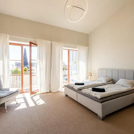 Apartman 3-story Penthouse In Old *