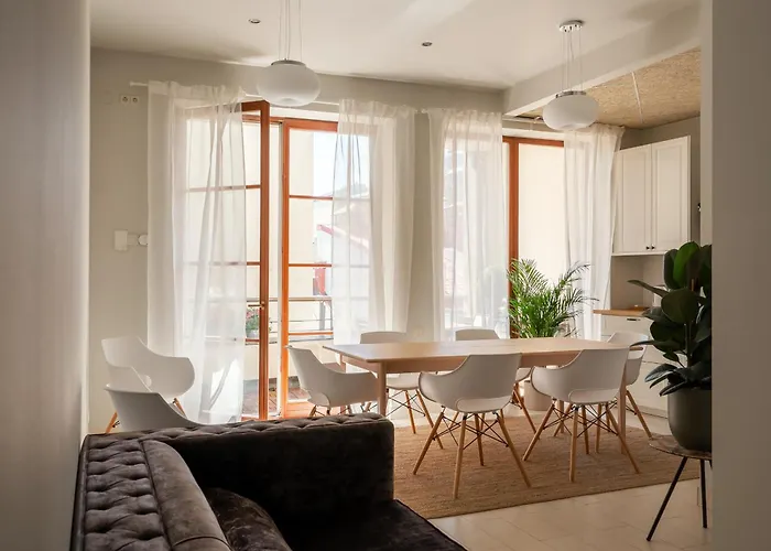 Апартаменты 3-story Penthouse In Old