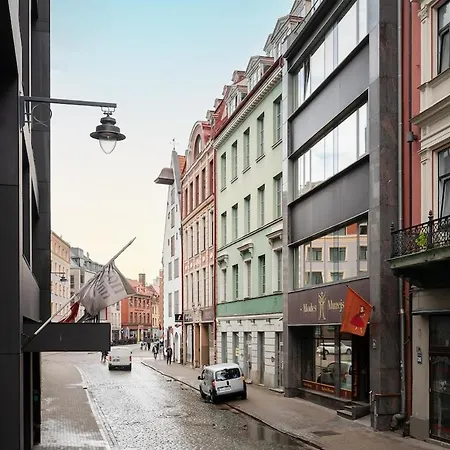 3-story Penthouse In Old Apartment *