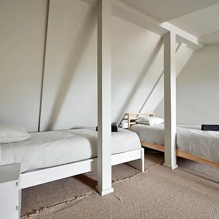 Apartment 3-story Penthouse In Old