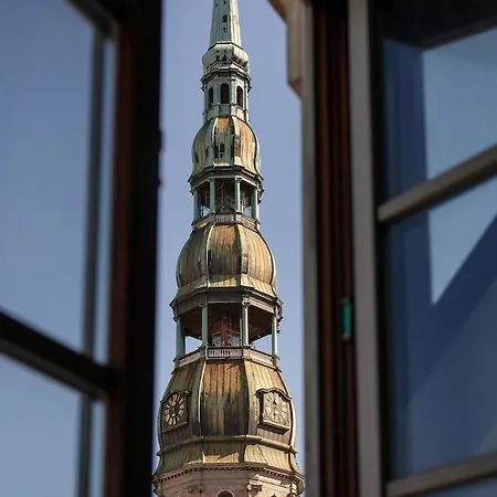Apartment 3-story Penthouse In Old *